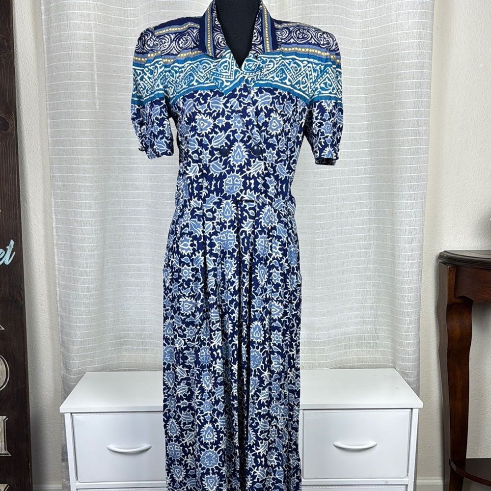 R.J STEVENS Blue and White Patterned Women Dress, Size 10